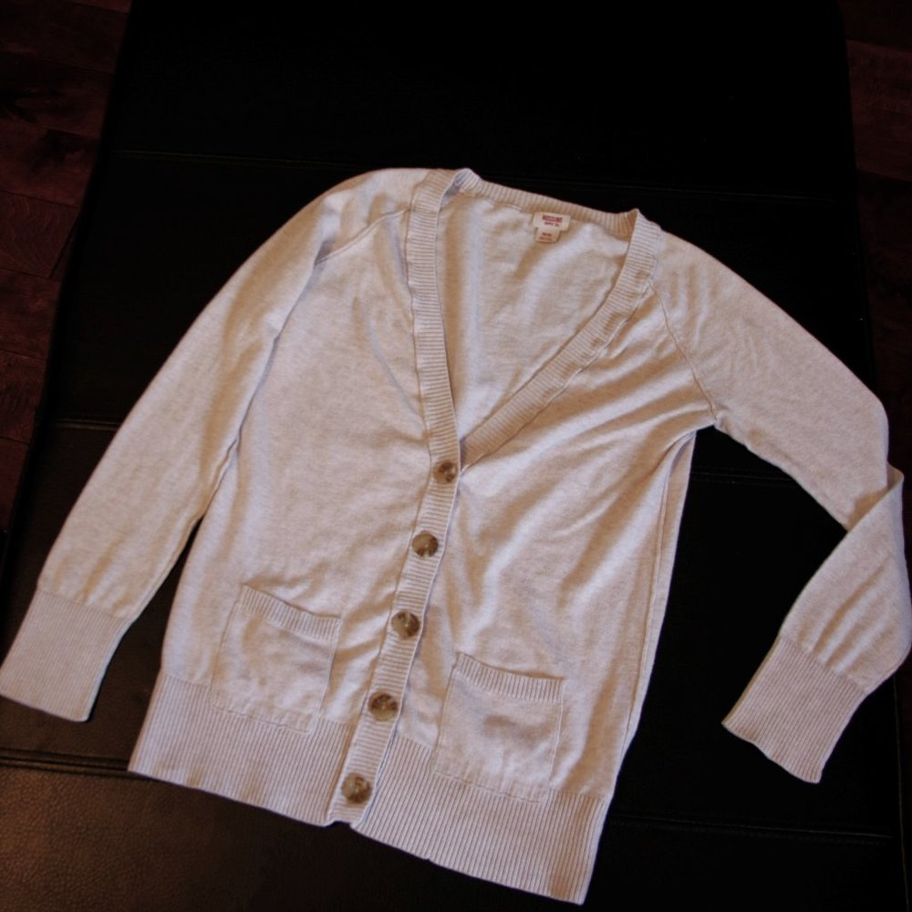 Mossimo (Target) Light Tan, Button Up Cardigan (Size M)